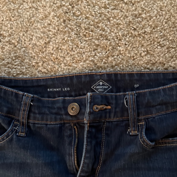 Petite jeans - Picture 2 of 3